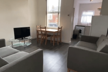 4 bed house, Shoreham Street, Heeley, Sheffield, S24FB - Image 1