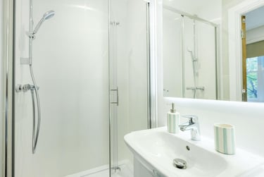 Deluxe Studio at St Gabriels, Oxford Place, City Centre, Manchester, M145RP - Image 9