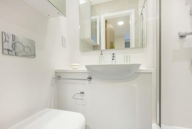 Luxury Studio at St Gabriels, Oxford Place, City Centre, Manchester, M145RP - Image 9