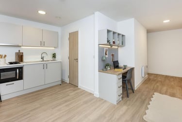 Luxury Studio at St Gabriels, Oxford Place, City Centre, Manchester, M145RP - Image 2