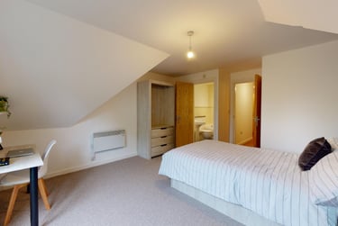 2 bed house, The Grange, Headingley, Leeds, LS62BY - Image 2