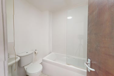 3 bed house, Moorland Avenue, Hyde Park, Leeds, LS61AP - Image 11