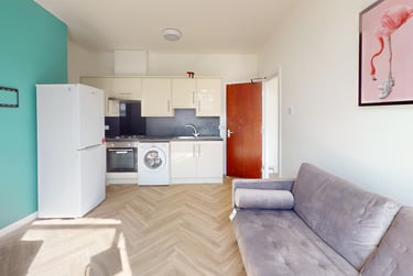 3 bed house, Moorland Avenue, Hyde Park, Leeds, LS61AP - Image 4