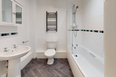 2 bed house, St Ann's Court, Kirkstall, Leeds, LS53LF - Image 9