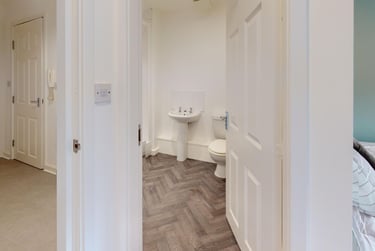 2 bed house, St Ann's Court, Kirkstall, Leeds, LS53LF - Image 10