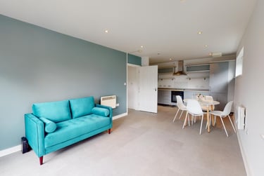 2 bed house, St Ann's Court, Kirkstall, Leeds, LS53LF - Image 1