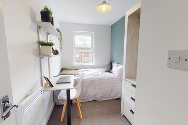 2 bed house, St Ann's Court, Kirkstall, Leeds, LS53LF - Image 4