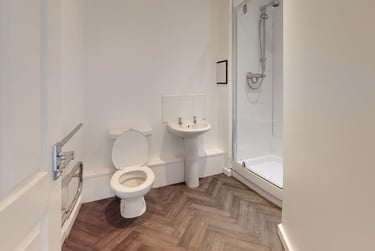 2 bed house, St Ann's Court, Kirkstall, Leeds, LS53LF - Image 11