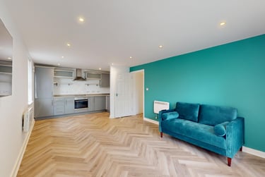 2 bed house, St Ann's Place, Kirkstall, Leeds, LS53LF - Image 1