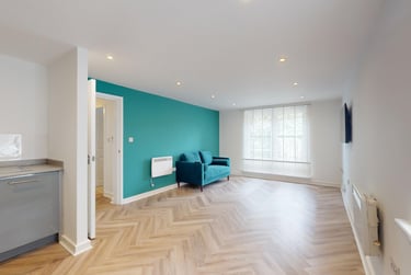 2 bed house, St Ann's Place, Kirkstall, Leeds, LS53LF - Image 3