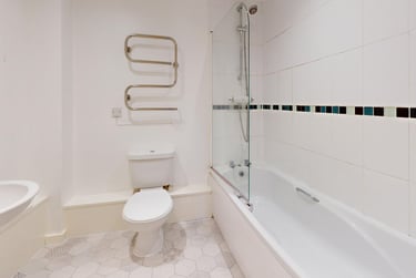 2 bed house, St Ann's Place, Kirkstall, Leeds, LS53LF - Image 10