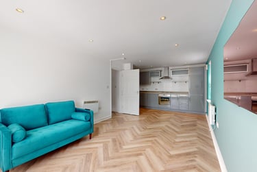 2 bed house, St Ann's Place, Kirkstall, Leeds, LS53LF - Image 2