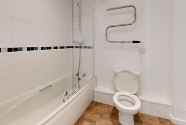 2 bed house, St Ann's Place, Kirkstall, Leeds, LS53LF - Image 9