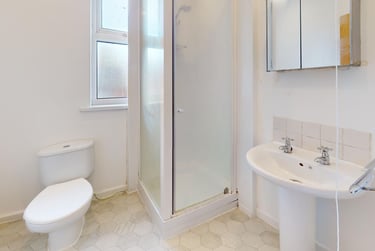 3 bed house, The Village Street, Burley, Leeds, LS42PR - Image 10