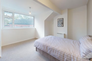 3 bed house, The Village Street, Burley, Leeds, LS42PR - Image 12