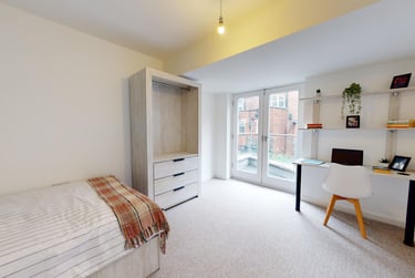 4 bed house, Yalta Court, Woodhouse, Leeds, LS29AG - Image 5