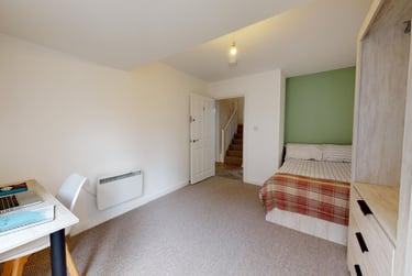 4 bed house, Yalta Court, Woodhouse, Leeds, LS29AG - Image 6