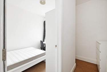 6 bed house, Cowlishaw Road, Sharrowvale, Sheffield, S118XE - Image 4