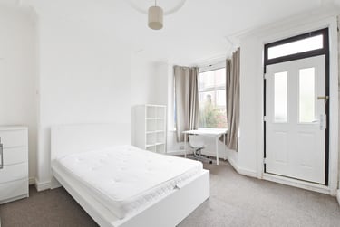 6 bed house, Cowlishaw Road, Sharrowvale, Sheffield, S118XE - Image 3