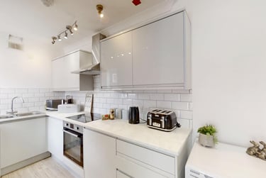 4 bed house, Shoreham Street, Heeley, Sheffield, S24FA - Image 1