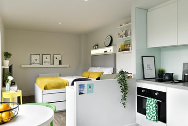 Studio at Student Castle, 33-34 Pulteney Road, City Centre, Bath, BA24EZ - Image 1