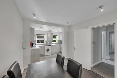 3 bed house, Broomhall Court, Broomhall, Sheffield, S102DN - Image 3