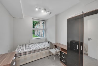 3 bed house, Broomhall Court, Broomhall, Sheffield, S102DN - Image 8