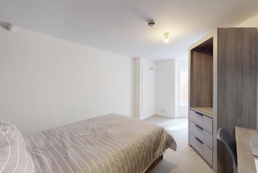 6 bed house, Hyde Park Road, Hyde Park, Leeds, LS61AH - Image 9