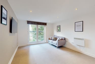 2 bed house, St Ann's Court, Kirkstall, Leeds, LS53LF - Image 1