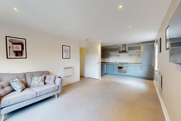 2 bed house, St Ann's Court, Kirkstall, Leeds, LS53LF - Image 2