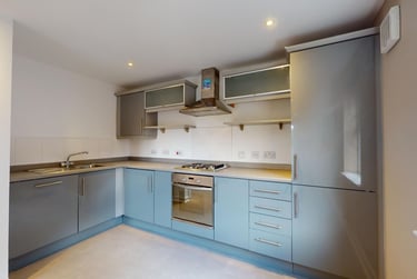 2 bed house, St Ann's Court, Kirkstall, Leeds, LS53LF - Image 4