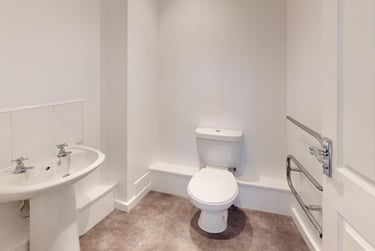 2 bed house, St Ann's Court, Kirkstall, Leeds, LS53LF - Image 11