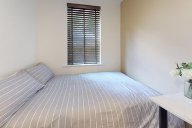 2 bed house, St Ann's Court, Kirkstall, Leeds, LS53LF - Image 14