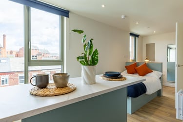 Platinum Plus Studio at Centre Court, Alfreton Road, Lenton, Nottingham, NG73NS - Image 1