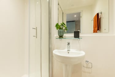 Platinum Studio at Centre Court, Alfreton Road, Lenton, Nottingham, NG73NS - Image 5