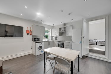 3 bed house, Broomhall Court, Broomhall, Sheffield, S102DN - Image 3