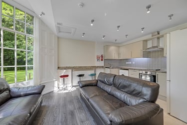 4 bed house, Broomhall Road, Broomhall, Sheffield, S102DN - Image 1