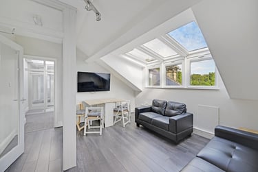 5 bed house, Broomhall Road, Broomhall, Sheffield, S102DN - Image 2