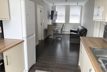 3 bed house, Broomhall Road, Broomhall, Sheffield, S102DN - Image 1