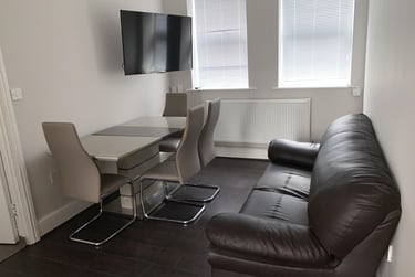 3 bed house, Broomhall Road, Broomhall, Sheffield, S102DN - Image 2