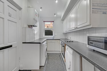 4 bed house, Queens Road, Heeley, Sheffield, S24DH - Image 2