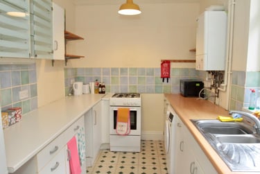 4 bed house, Thurlow Road, Clarendon Park, Leicester, LE21YE - Image 3