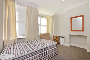 5 bed house, Queens Road, Heeley, Sheffield, S24DH - Image 4