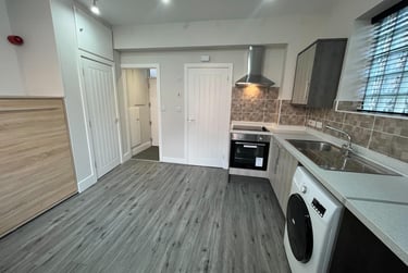 1 bed house, Matilda Street, Heeley, Sheffield, S14QF - Image 2