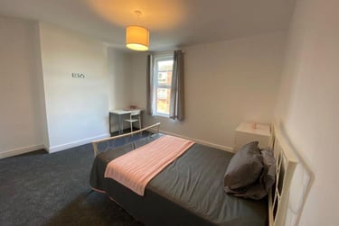 4 bed house, Penley Street, Sharrow, Sheffield, S118BG - Image 6