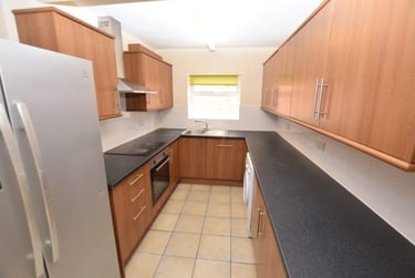 6 bed house, Teversal Avenue, Radford, Nottingham, NG71PX - Image 8