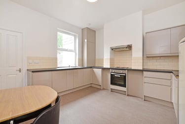 3 bed house, Shoreham Street, Heeley, Sheffield, S24FB - Image 1