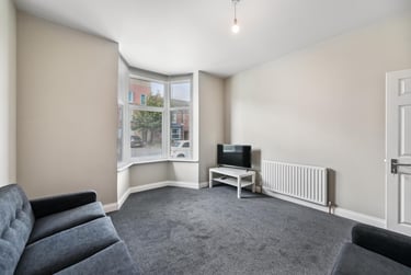 4 bed house, Shoreham Street, Heeley, Sheffield, S24FB - Image 2