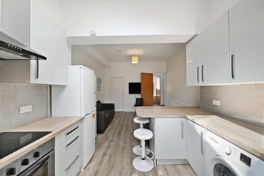 6 bed house, Khartoum Road, Sharrowvale, Sheffield, S118RD - Image 2