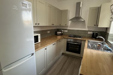 5 bed house, Westbrook Bank, Sharrowvale, Sheffield, S118YJ - Image 1